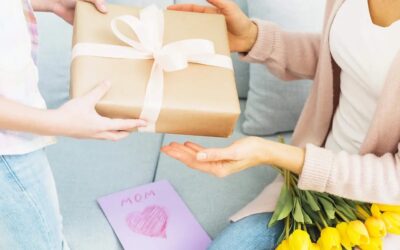 Guía de regalos para mamá: tres detalles que la sorprenderán